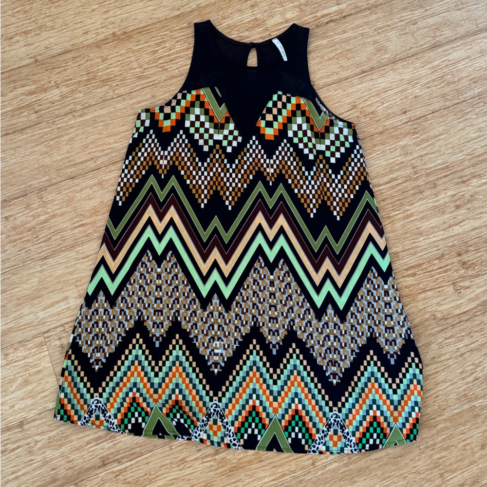 Millibon chevron sleeveless shift dress
